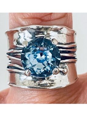 NWT Stunning Sz. 9 Made in Israel .925 Sterling Silver Thick Blue Big Topaz Ring